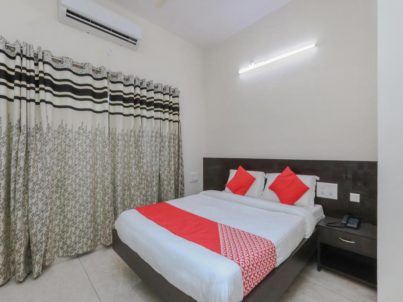 Готель Oyo 22211 Shree Ankanatheshwara Residency Nanjangud Екстер'єр фото