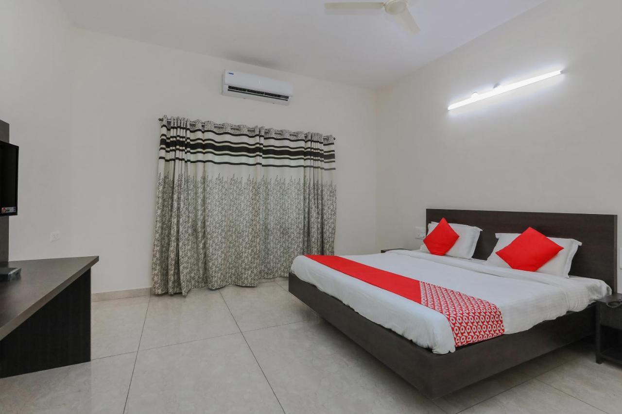 Готель Oyo 22211 Shree Ankanatheshwara Residency Nanjangud Екстер'єр фото